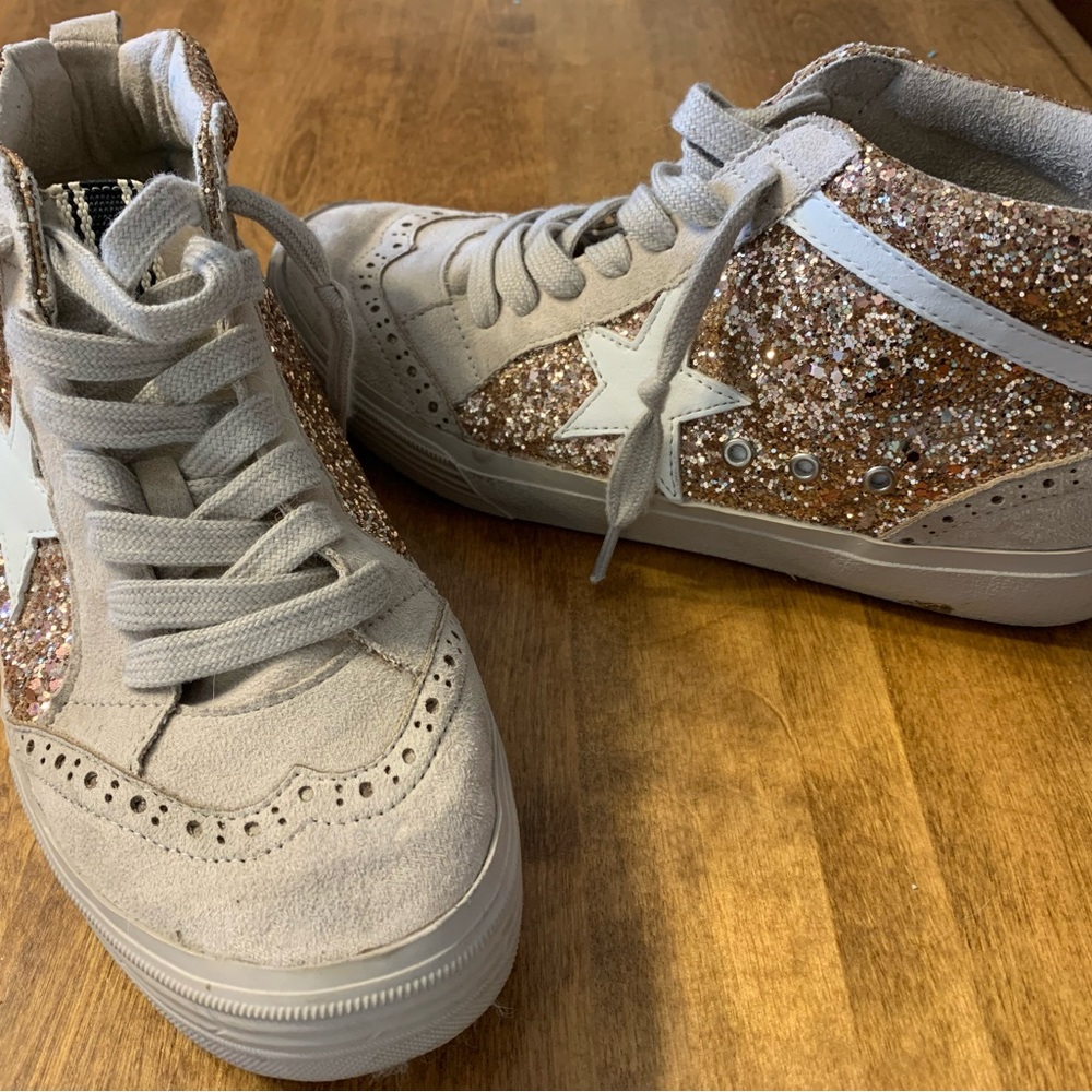 Women’s ShuShop Rina Sneakers in Rose gold - Picture 4 of 8